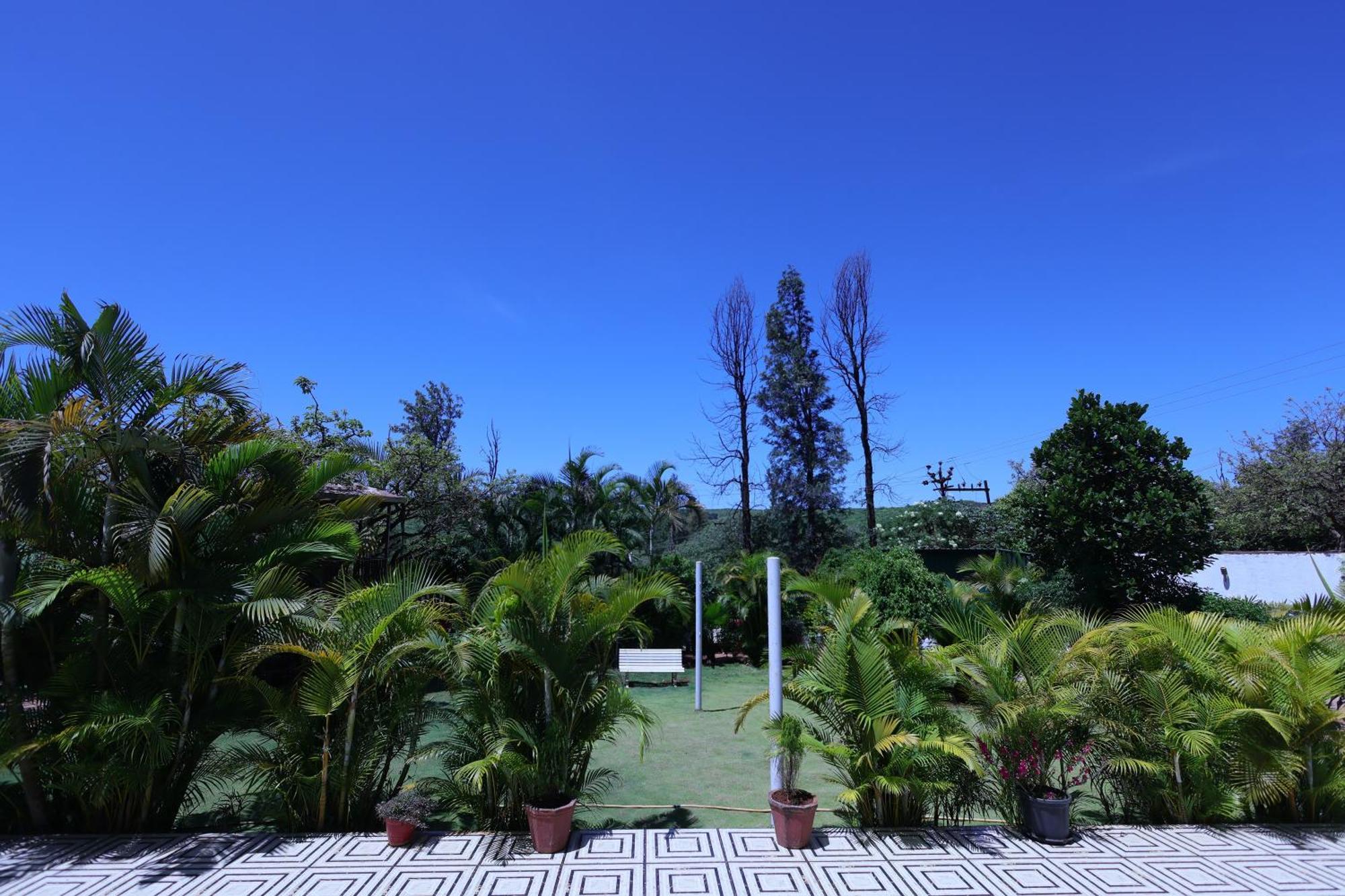 Hotel King Garden Mahabaleshwar Ngoại thất bức ảnh