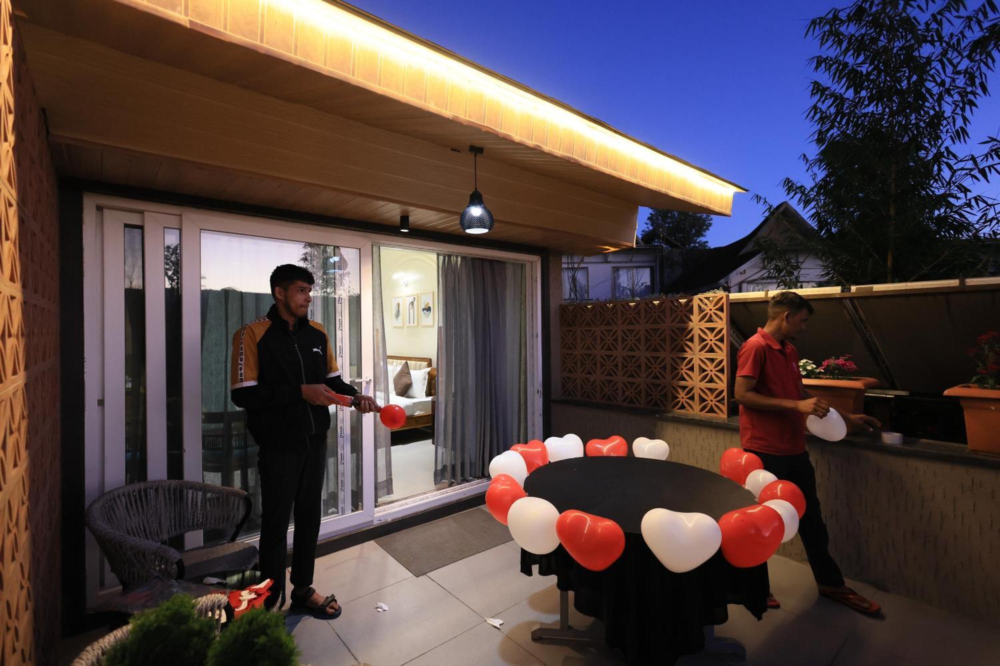 Hotel King Garden Mahabaleshwar Ngoại thất bức ảnh